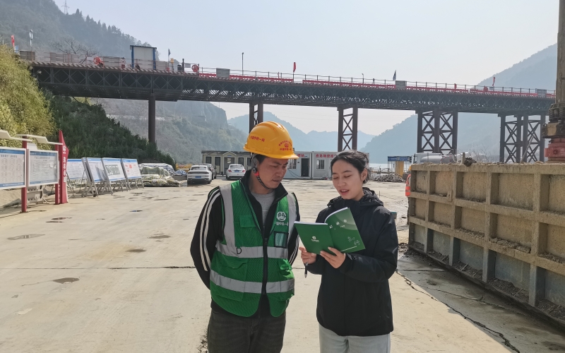 長陽煙草部門青年員工走訪問需重點建設項目