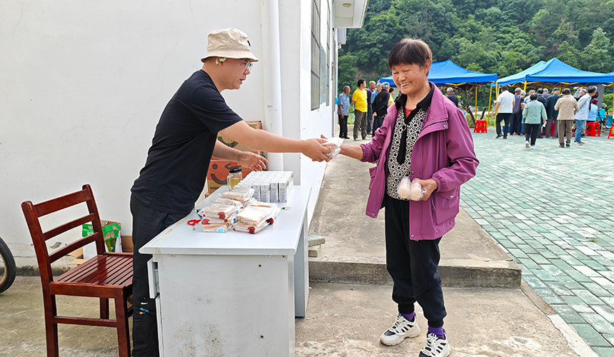 黨建領航聚合力 健康服務踐初心