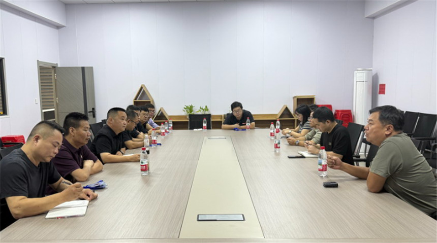 麻城市烟草专卖局与麻城市场监督管理局召开联席会议。