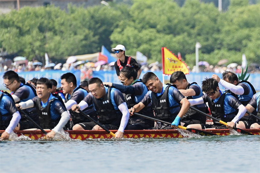 2026年全国龙舟大联动东西湖区第四届龙舟大赛开赛