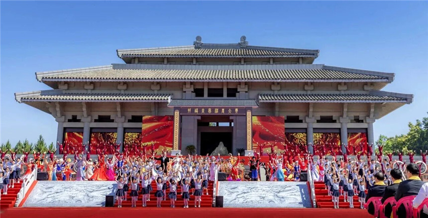 丙午年拜谒炎帝神农大典现场。