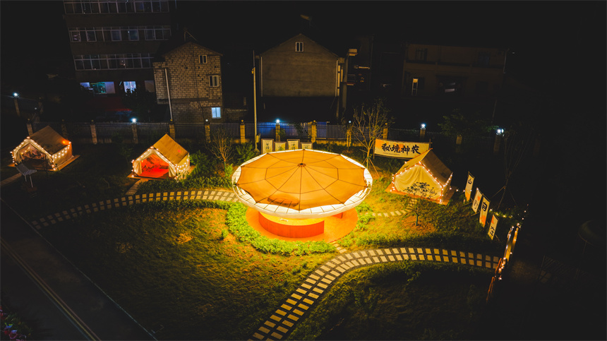 秘境神農特色服務驛站星空露營地。楊鑫攝