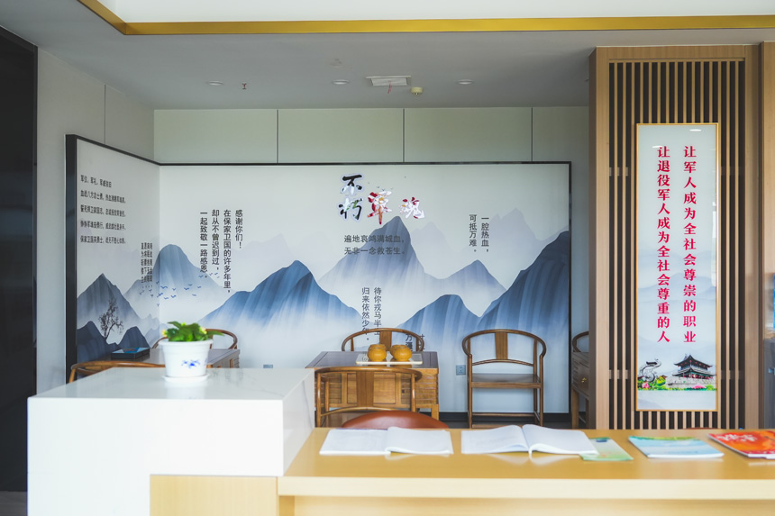 荆州东服务区拥军驿站。杨鑫摄