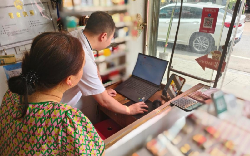 小布偶撬动大流量：一间乡村小店的破圈密码