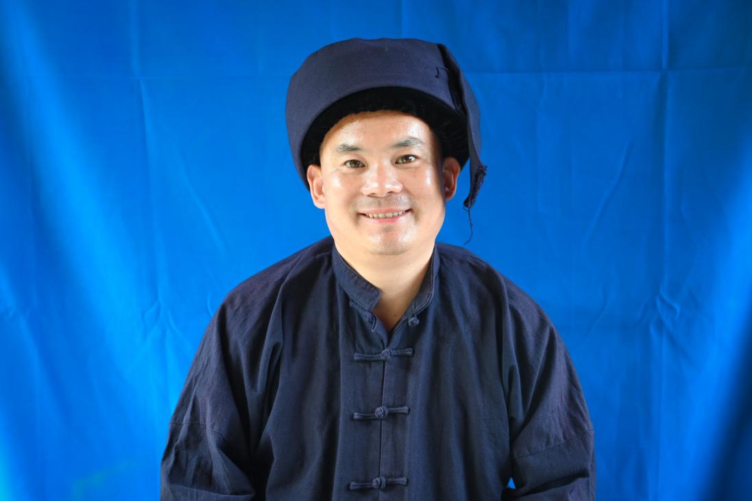 村民面對鏡頭綻開笑顏