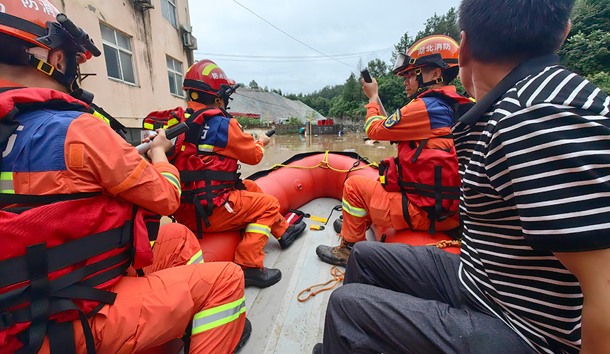 十堰消防處置強降雨險情 22名被困群眾安全轉移