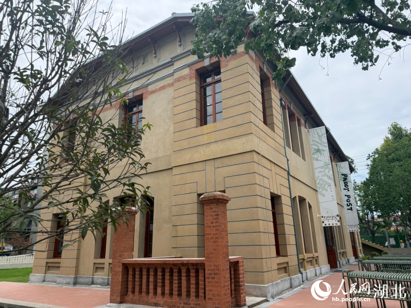 老旧厂房已焕新为兼具文艺气息与时代功能的公共空间。人民网记者 张沛摄