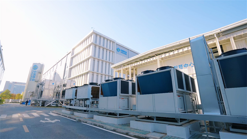 在武漢光谷未來科技城，湖北移動建成華中區域最大規模“智算工廠”。