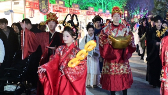 湖北黃岡文旅熱力十足 “赤黃紅”主軸綻放荊楚新韻