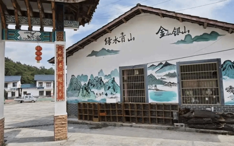 实践团的绘画成果。