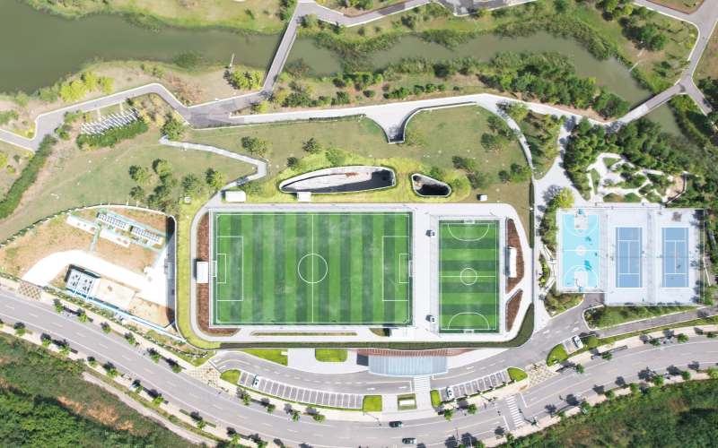 紅蓮湖體育公園全貌。