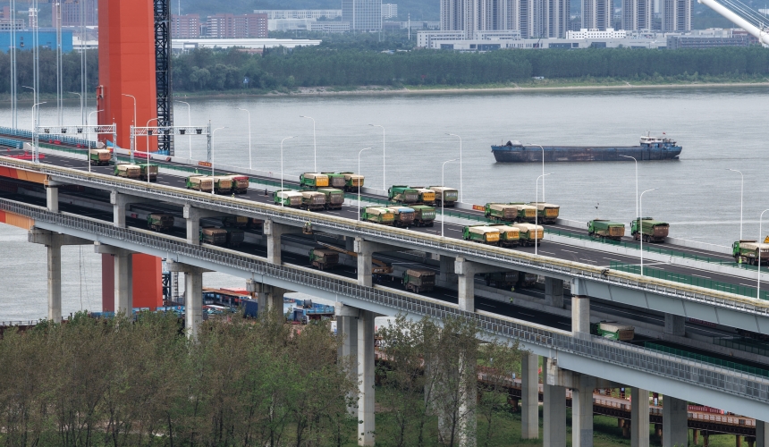 燕磯長江大橋完成荷載試驗 世界首創四主纜體系通過“大考”【3】