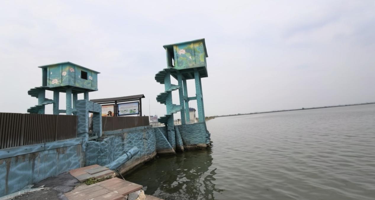 三山湖。吳君攝